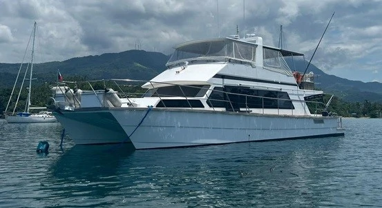 boat hire with captain